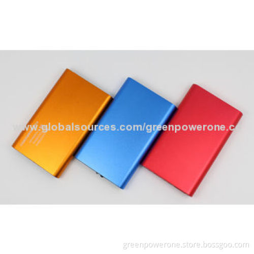 Power Banks with 4,000mAh Capacity, Two-USB Output